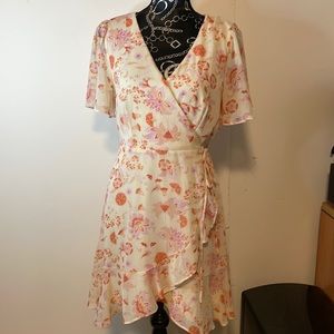 Lush Mini Wrap Dress Peach Yellow Floral Size Medium